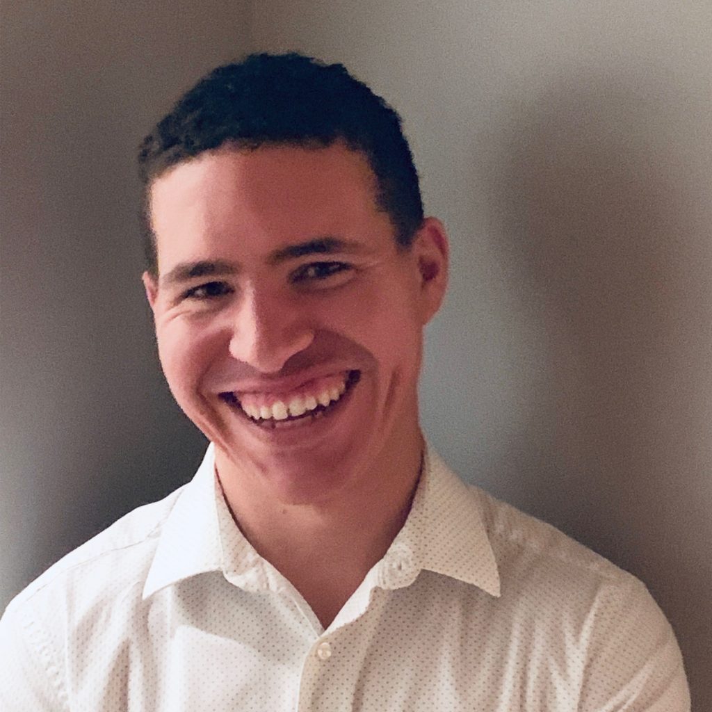 Mike Smyres Head Coach Land Profit Generator