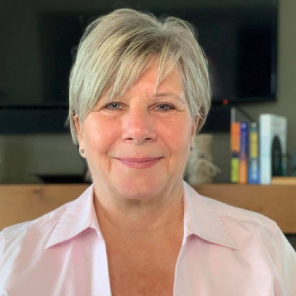 Michele Lewis, Land Profit Generator Land Flipping Course Team Member